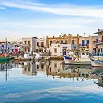 Apartament Amazing Naxos For 6 Modern Furnishings